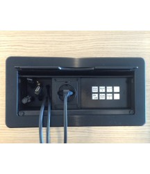 De TS-12C is de ideale combinatie tussen cable management en room control.